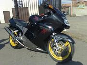 Продам,  срочно,  мотоцикл HONDA CBR1100XX SUPER BLACKBIRD 
